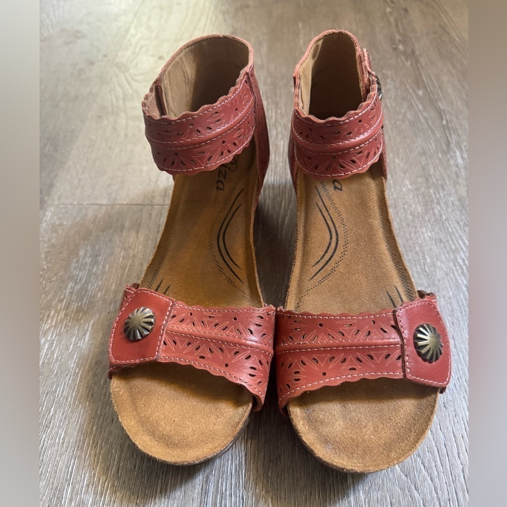 Biza Maya Wedge Sandal - Picture 1 of 6